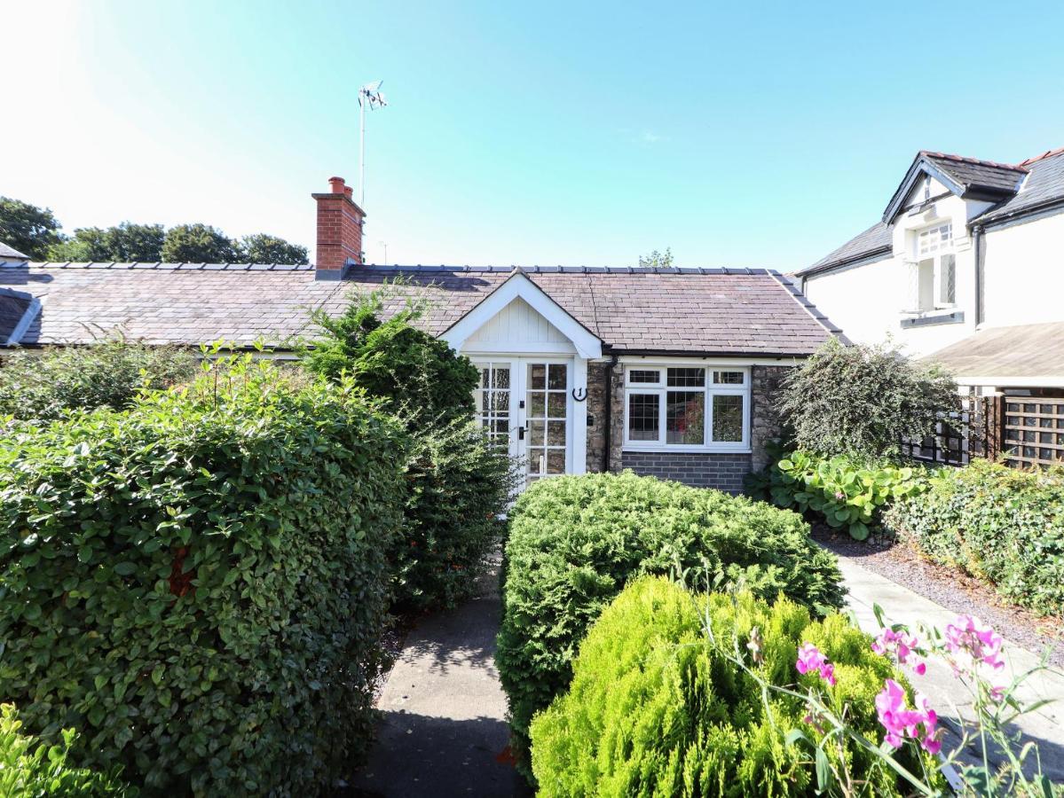 Ty Cerrig Villa Rhyl Exterior photo
