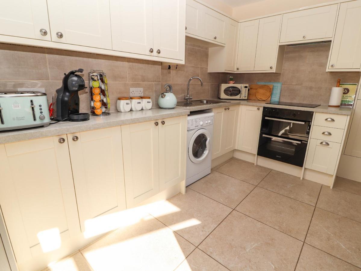 Ty Cerrig Villa Rhyl Exterior photo